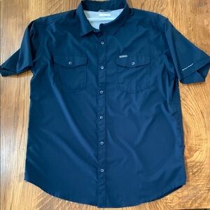 Columbia Omni Wick Blue Casual Button Down Shirt Short Sleeve